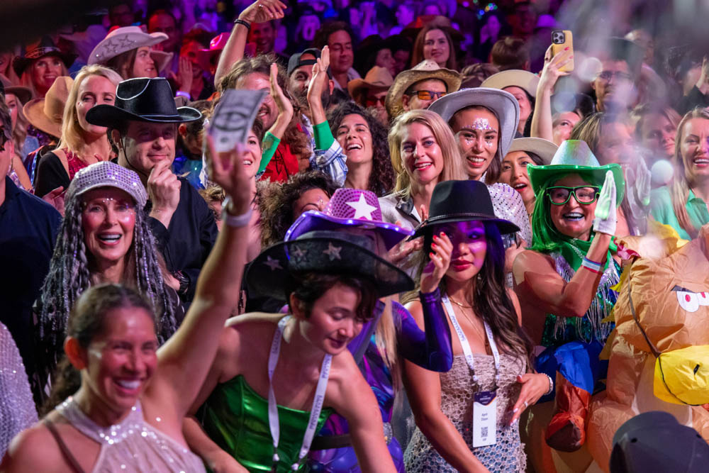 happy people at the DJ show